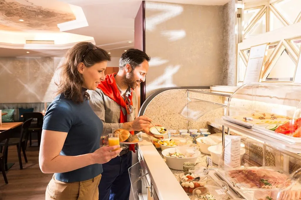 Hotel Capricorno Wien 4*,  Österrike